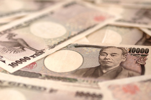 美元兑日元反弹近300点，更大波动可能还在后面！